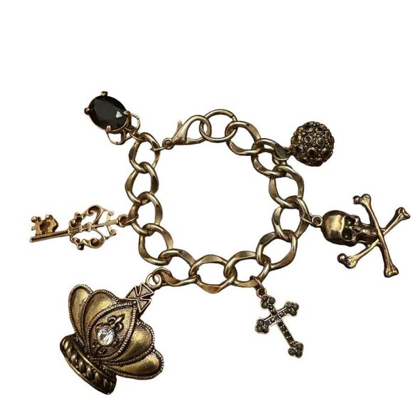 Vintage Regal Relics Charm Bracelet - Picture 7 of 7